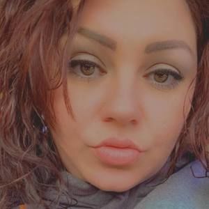 Meet your Posher, Lacey